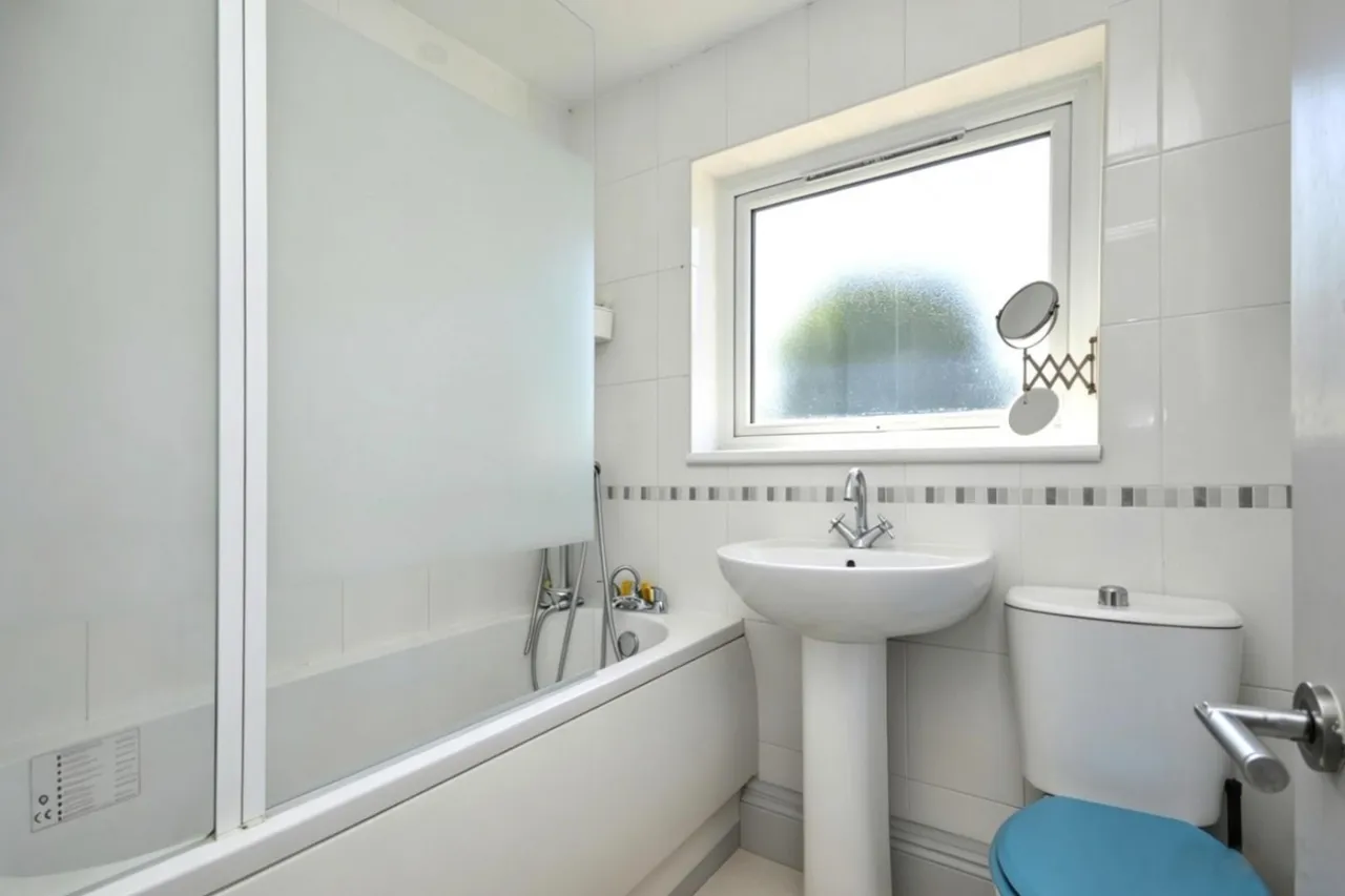 Whiting Road, Bristol, photo 10
