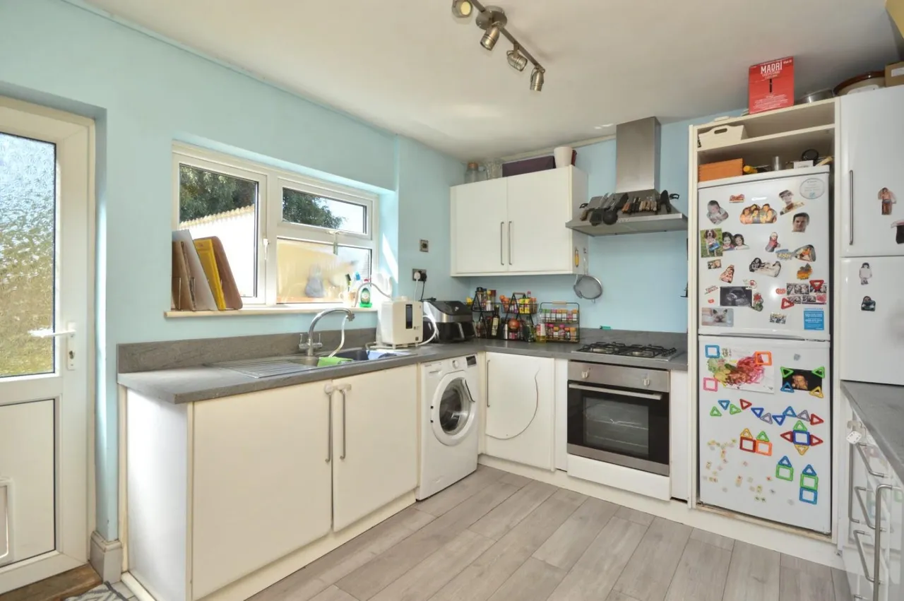 Whiting Road, Bristol, photo 4