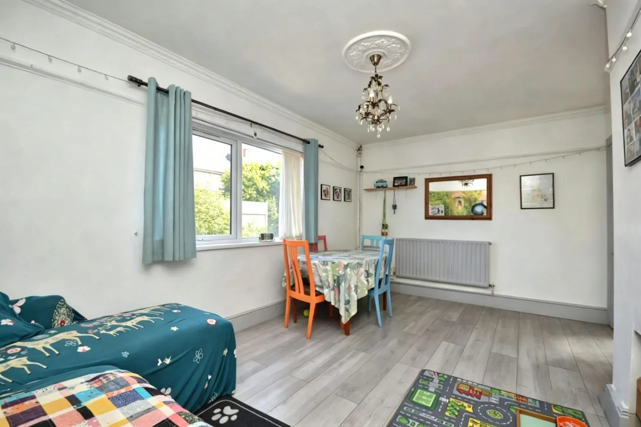 Whiting Road, Bristol, photo 6