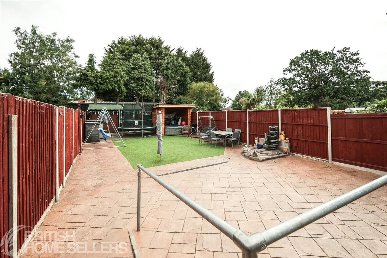 Chester Road, Castle Bromwich, B36, photo 15