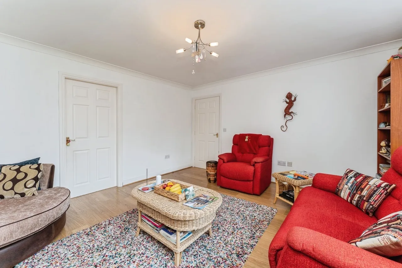 Chesterton Court, Chester, CH2, photo 5