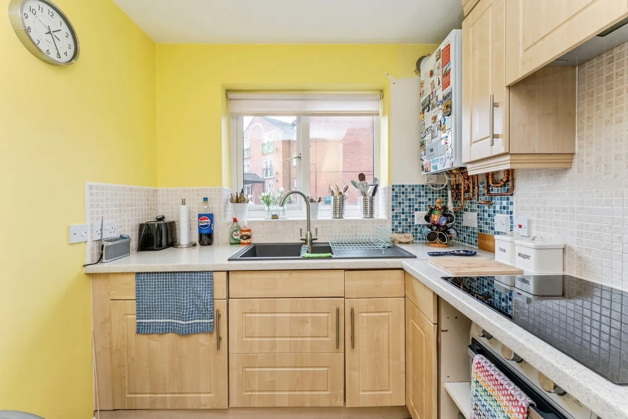 Chesterton Court, Chester, CH2, photo 7