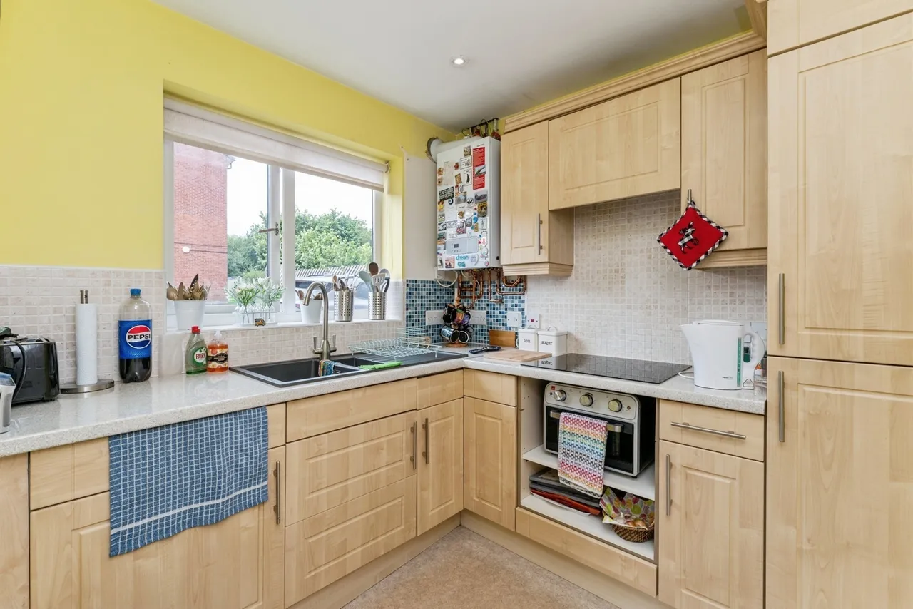Chesterton Court, Chester, CH2, photo 6