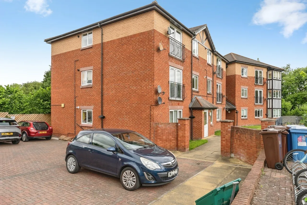 Chesterton Court, Chester, CH2, photo 17