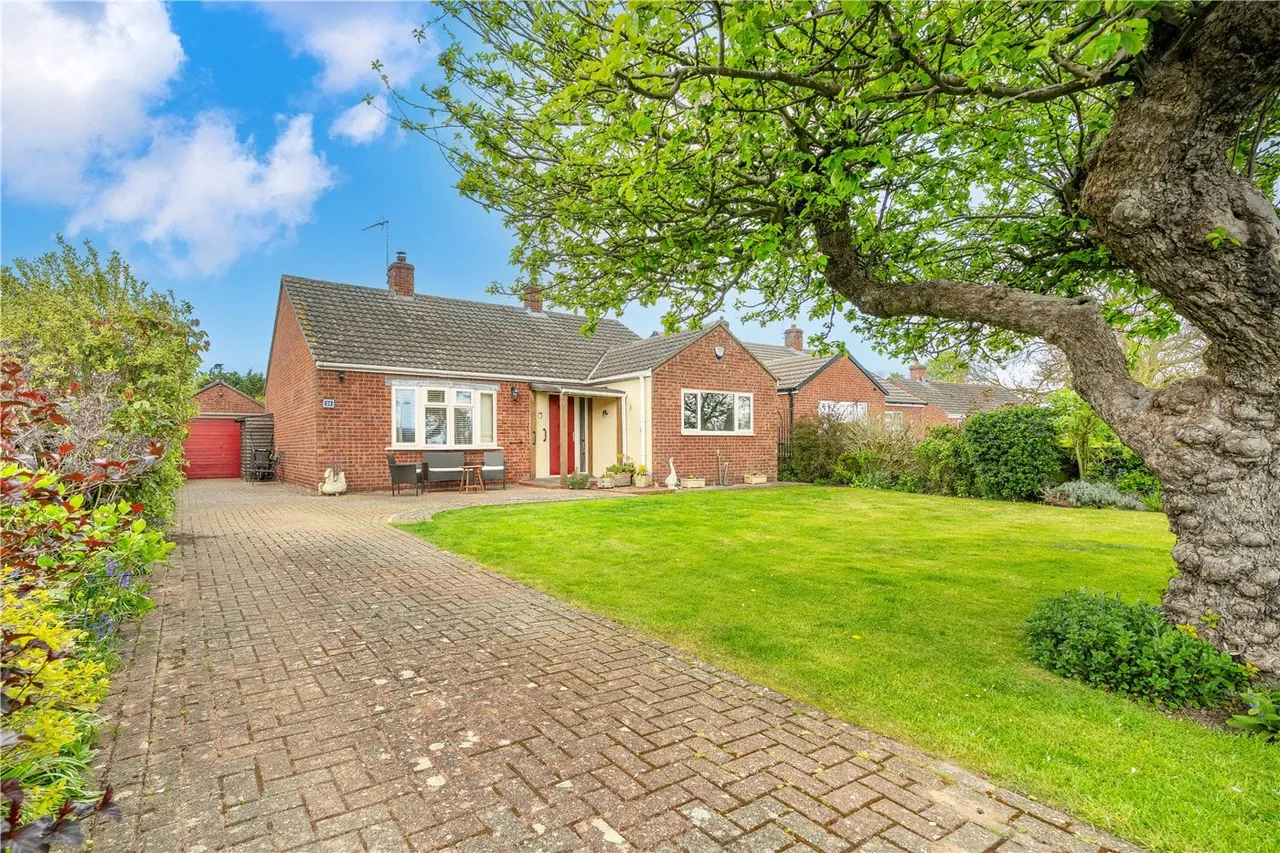 2 bed house for sale — East Street, Helpringham, Sleaford, Lincolnshire, NG34
