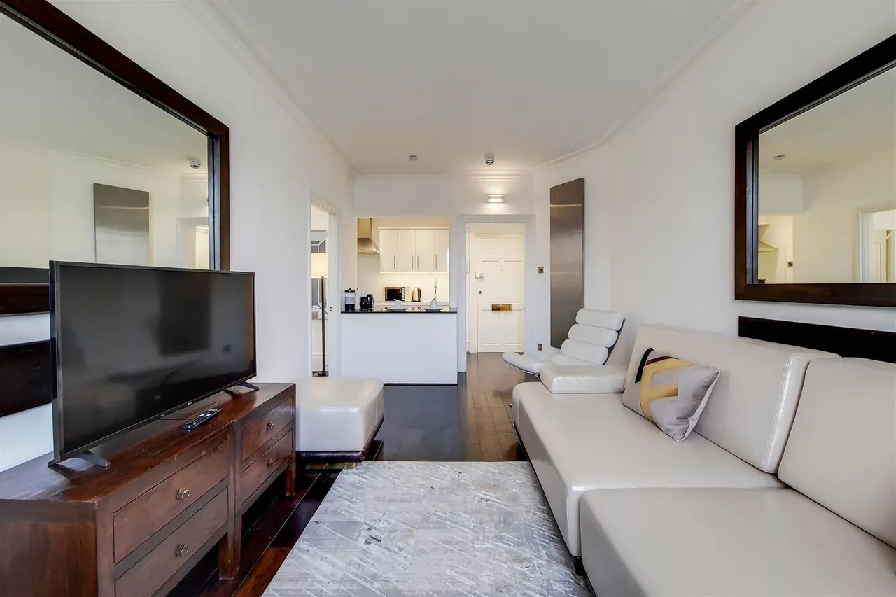 1 bed flat to rent — Lyall Street, London, SW1X 8DW
