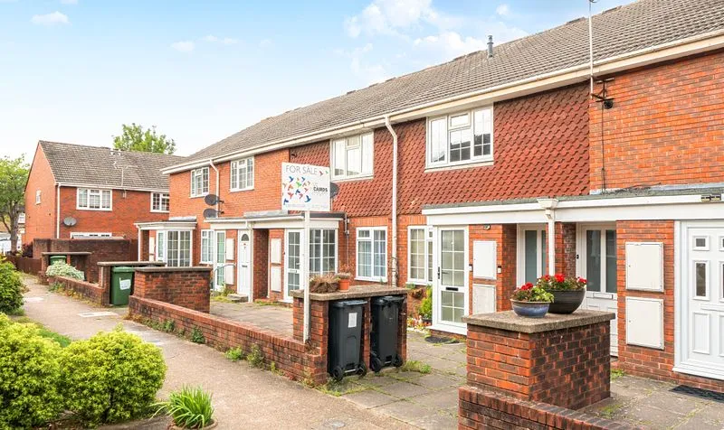 1 bed property for sale — Delaporte Close, Epsom, KT17