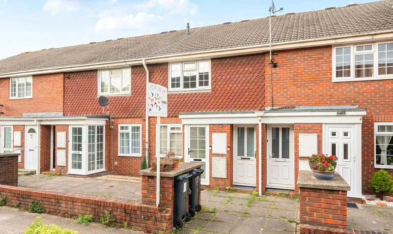 Delaporte Close, Epsom, KT17, photo 11