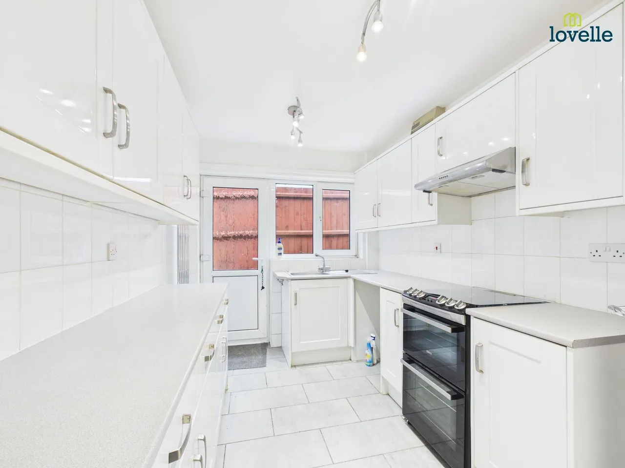 Pegasus Spring Bank, Binbrook, LN8, photo 8