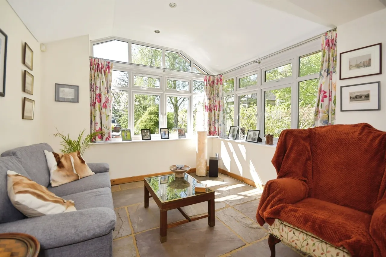 Baslow Road, Bakewell, photo 8