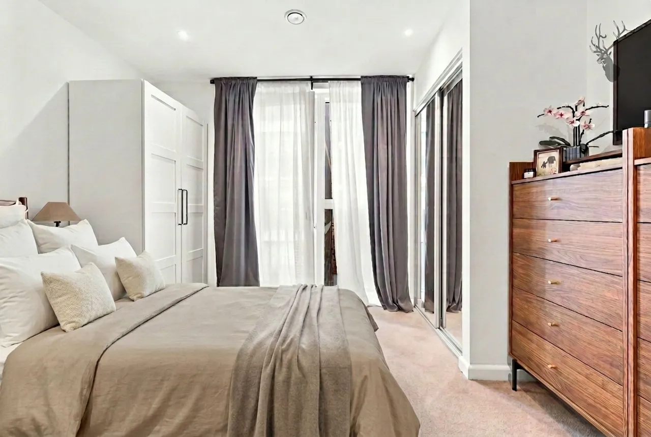 Ratcliffe Cross Street, London, E1, photo 14