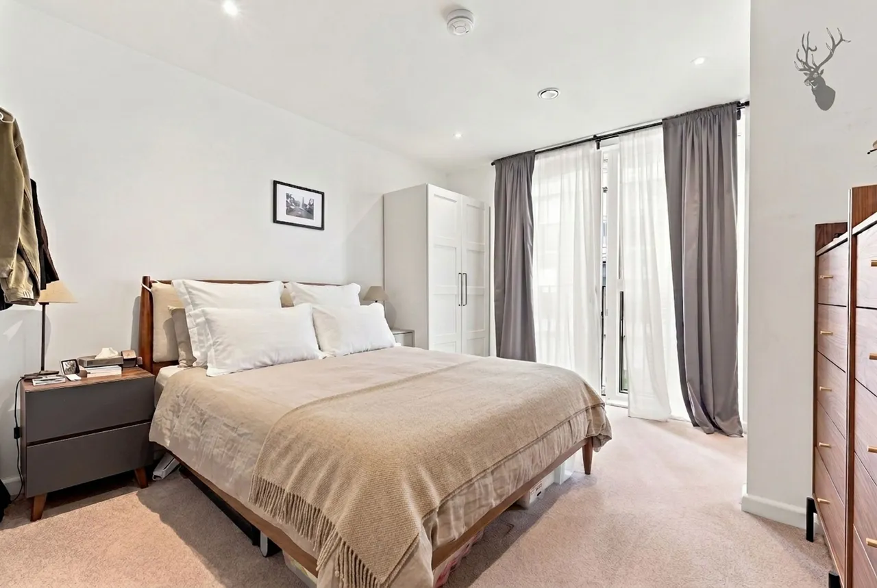 Ratcliffe Cross Street, London, E1, photo 13