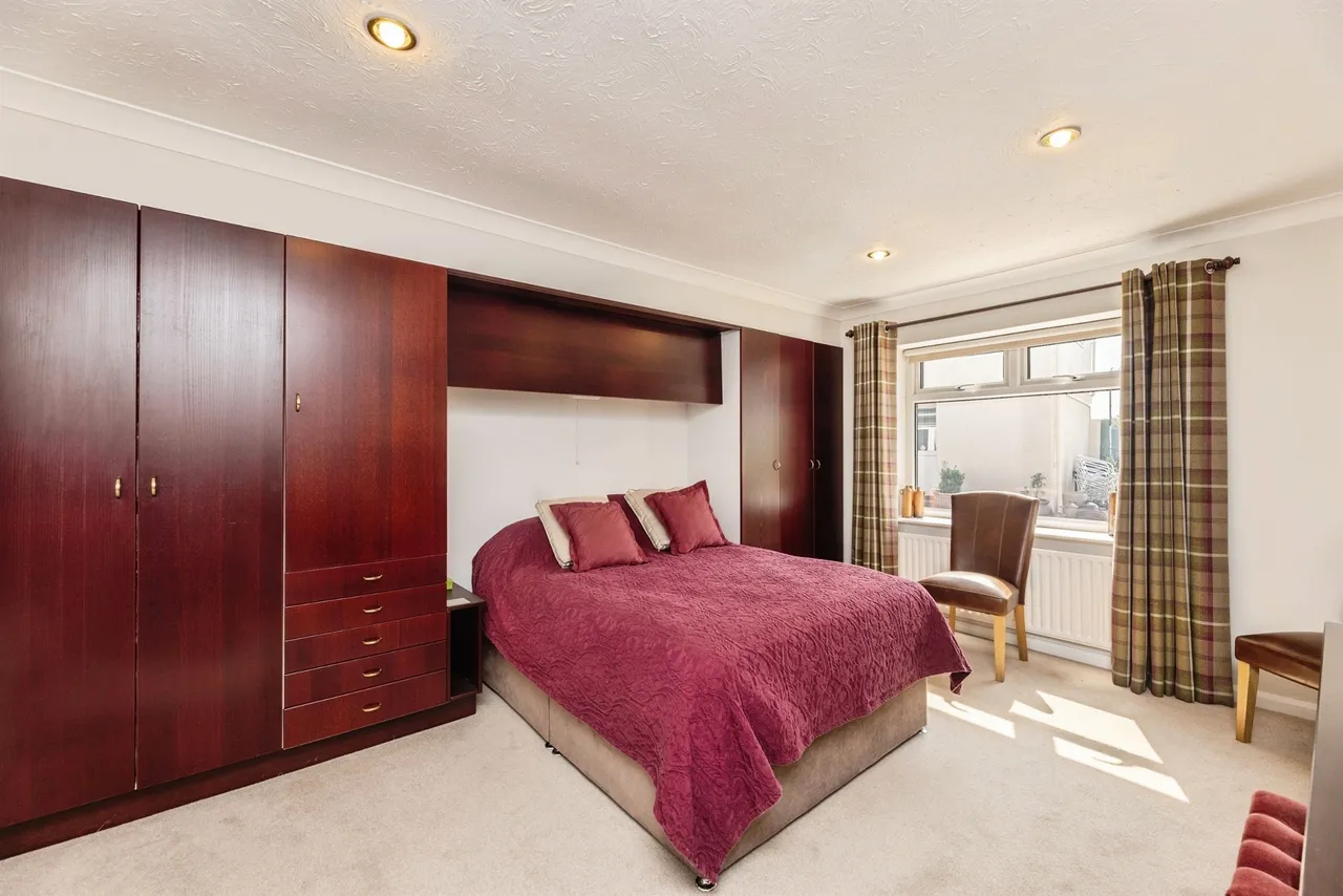 Cattlelaith Lane, KNOTTINGLEY, photo 10