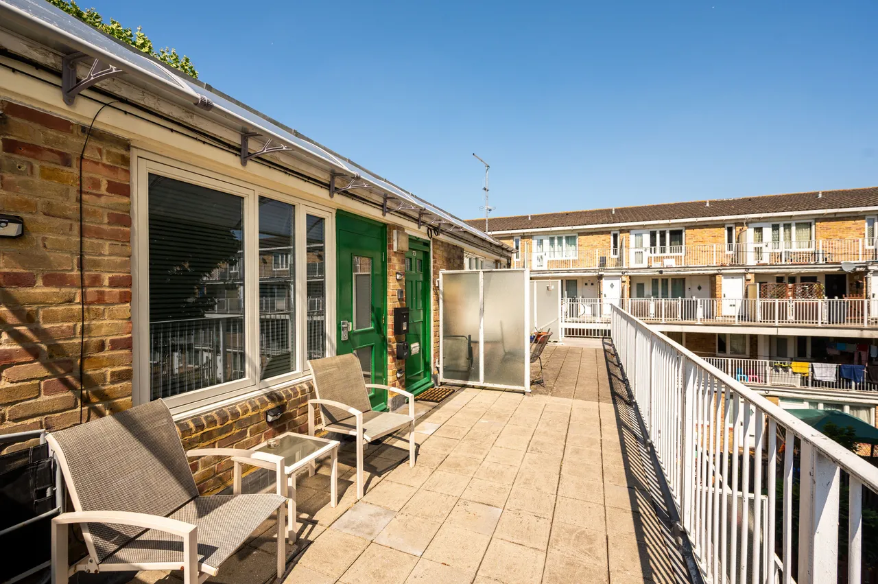 93 Cadbury Way, London, photo 7