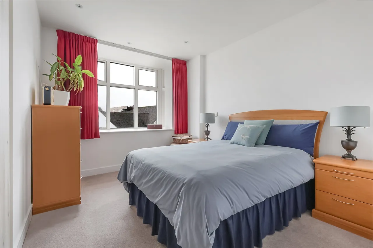 The Street, Ashtead, KT21, photo 6