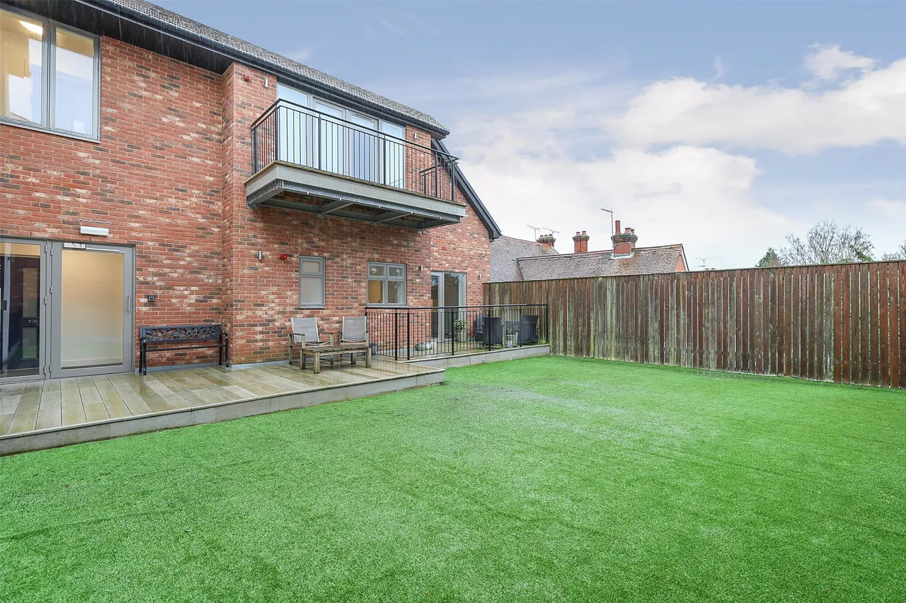 The Street, Ashtead, KT21, photo 14