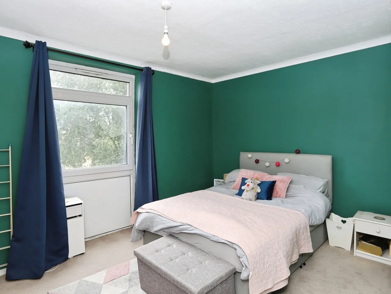 Cathedral Court, Newport, NP20, photo 13