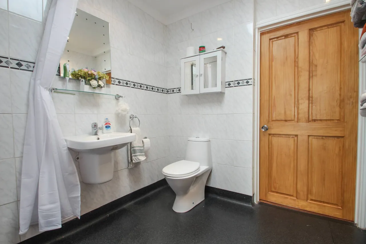 Ladywood Road, Dartford, photo 7