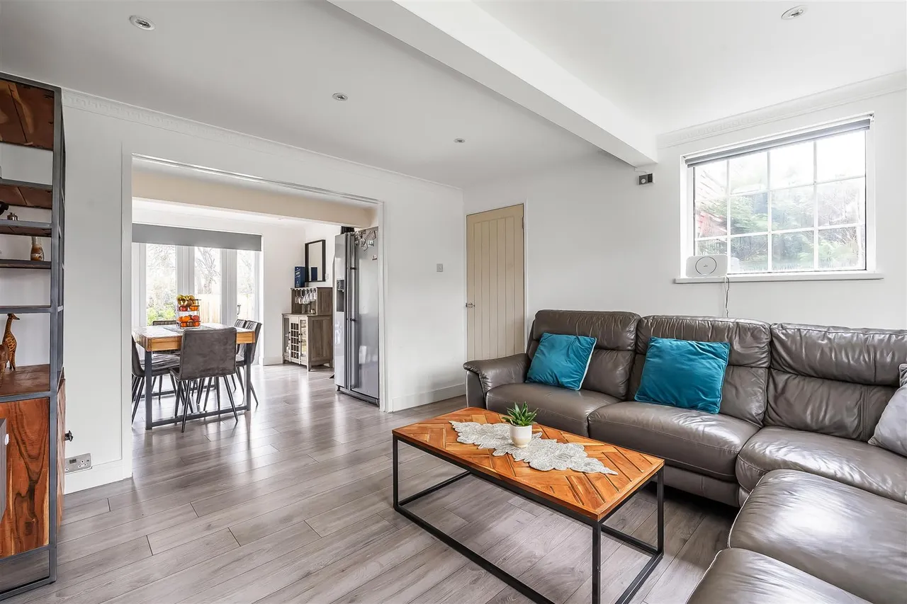 Cobham Road, Fetcham, KT22, photo 5