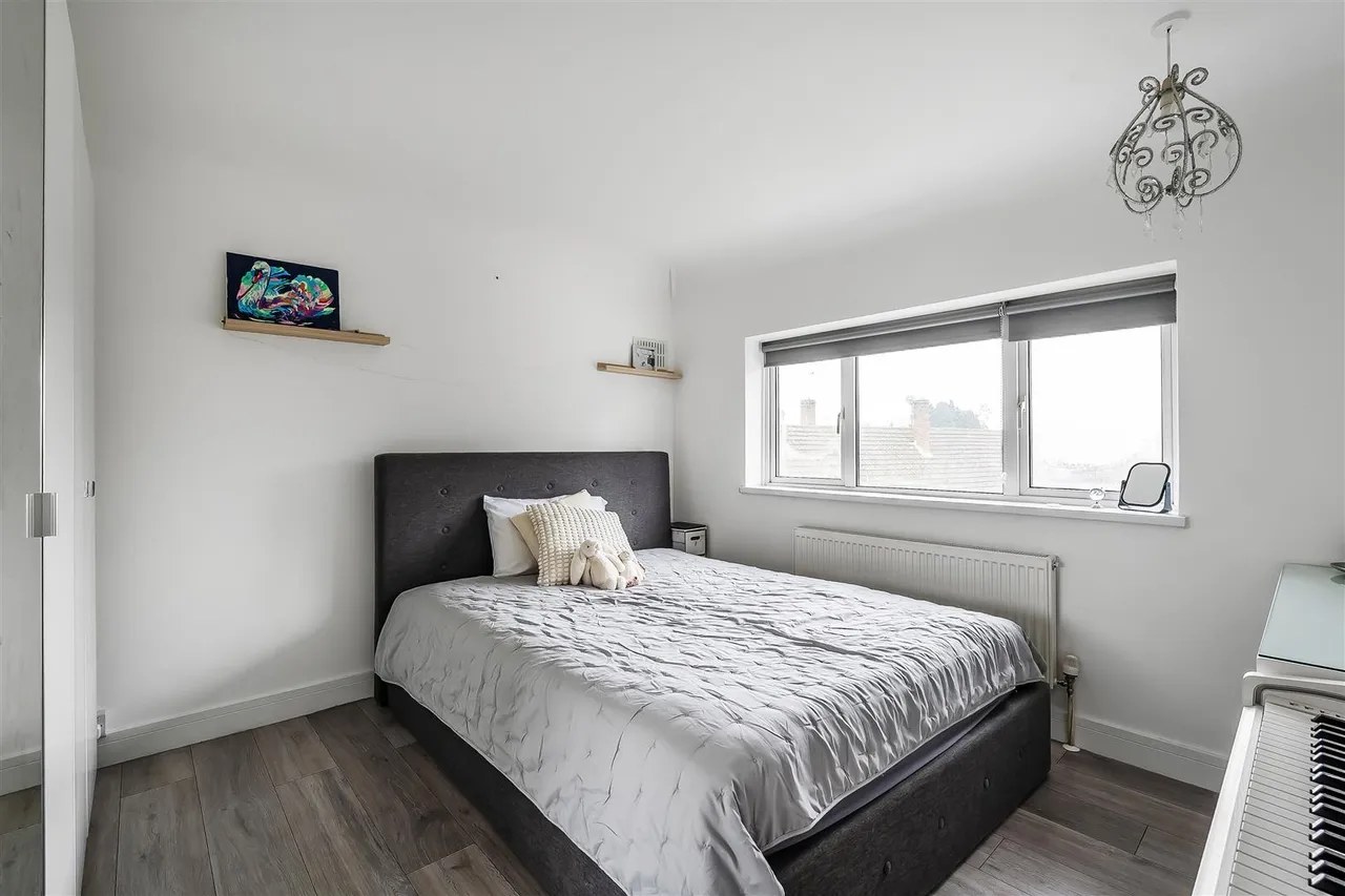 Cobham Road, Fetcham, KT22, photo 8