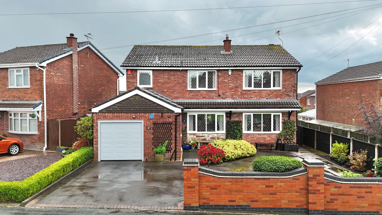 4 bed house for sale, Wedgwood Road, Cheadle, ST10