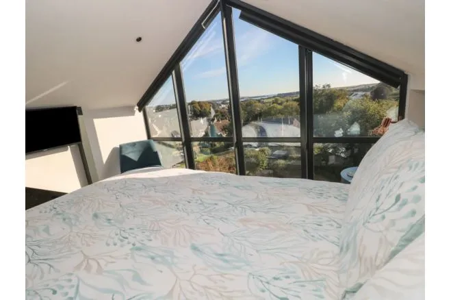Narberth Road, Tenby, photo 12