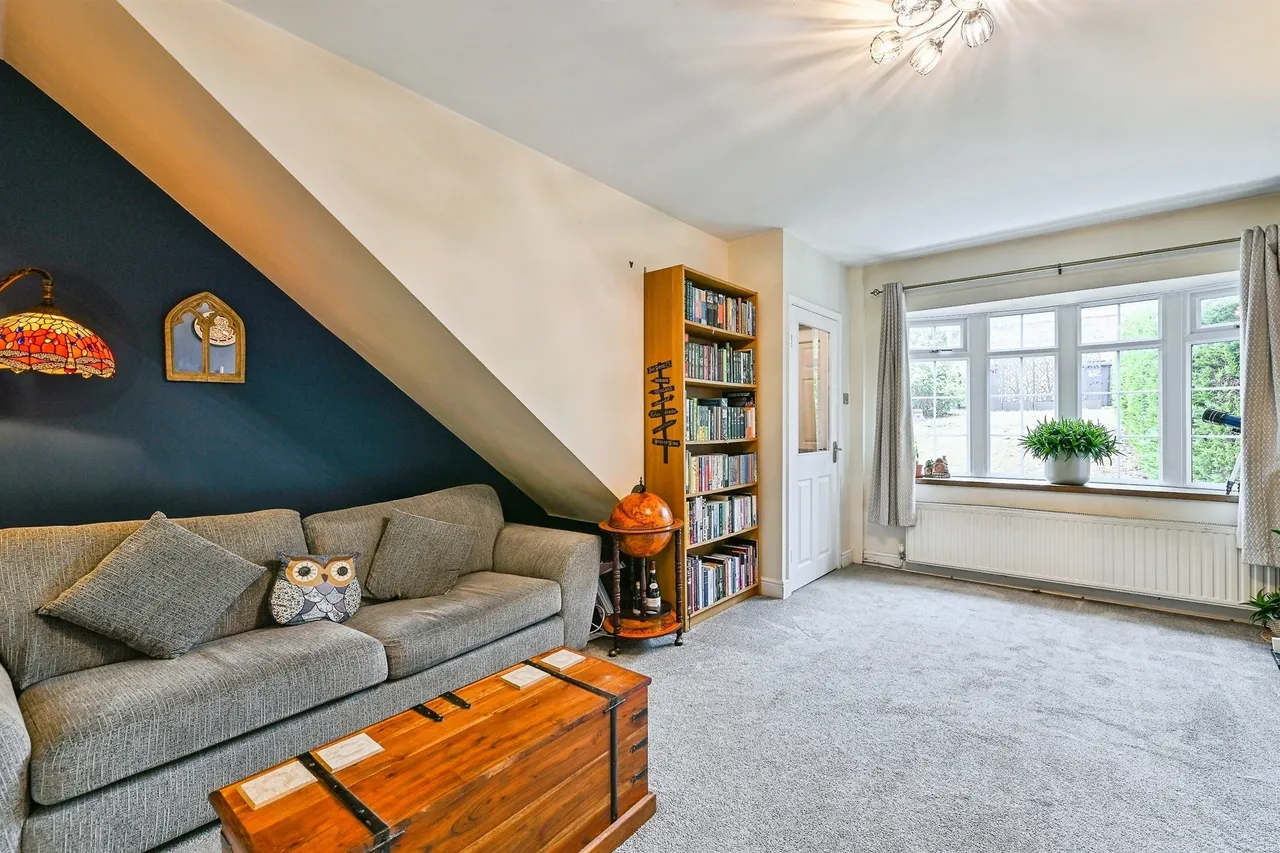 Woodside Gardens, Ravenshead, Nottingham, photo 6