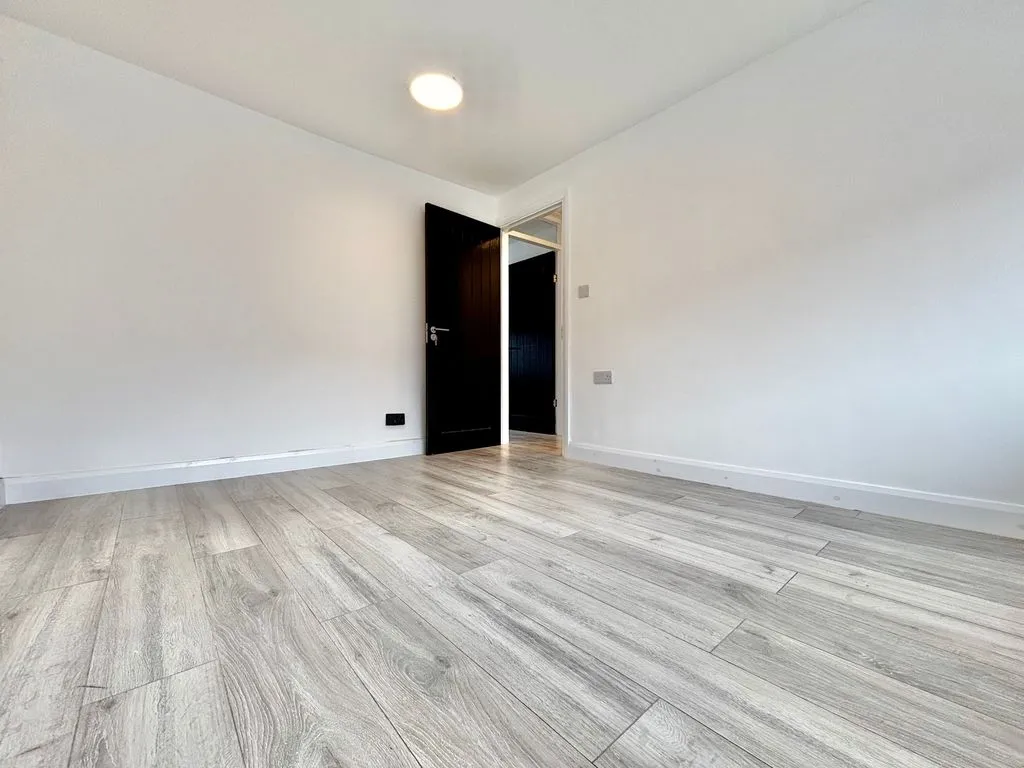 Kelway Avenue, Great Barr, B43, photo 20