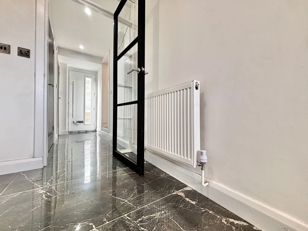 Kelway Avenue, Great Barr, B43, photo 6