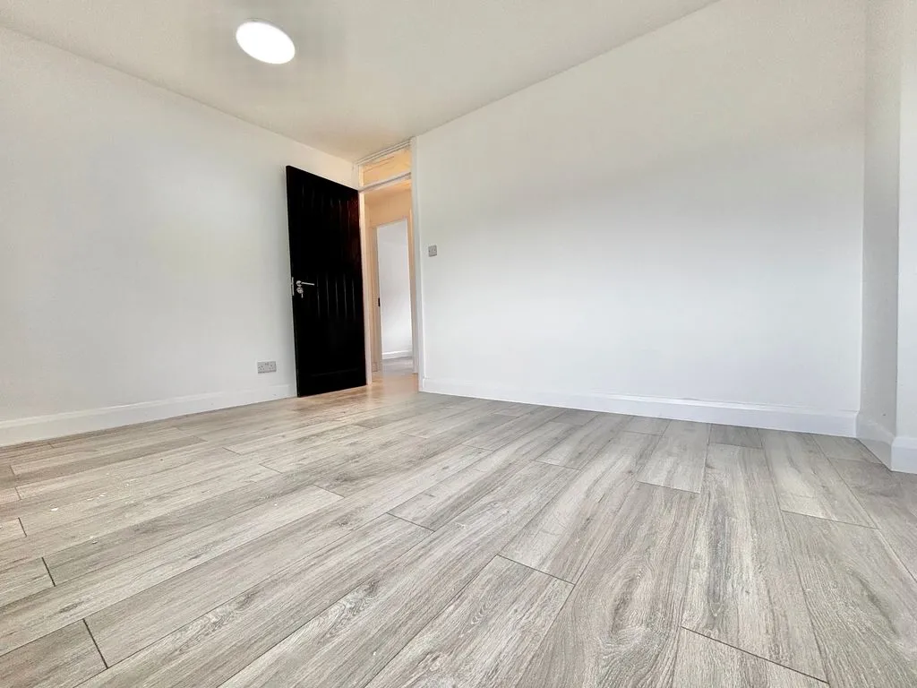 Kelway Avenue, Great Barr, B43, photo 22