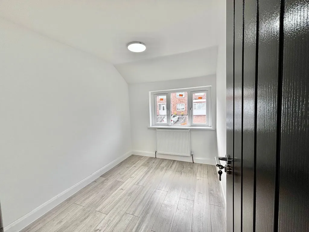 Kelway Avenue, Great Barr, B43, photo 23