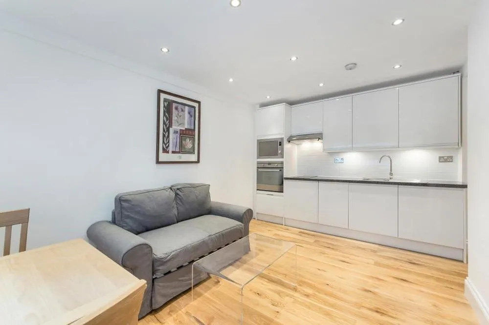 Sloane Avenue, London, SW3, photo 2