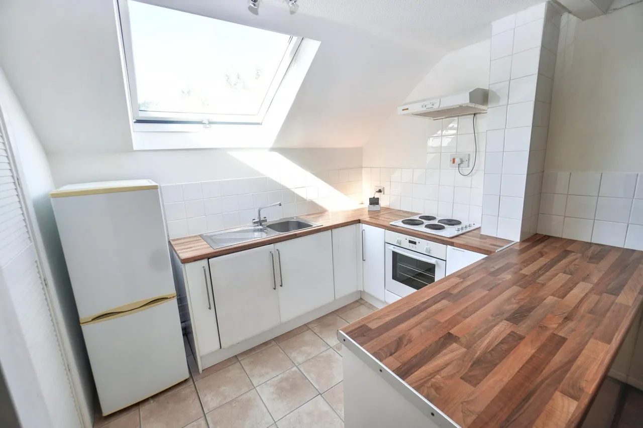 Carrington Road, Davies Court, HP12, photo 2