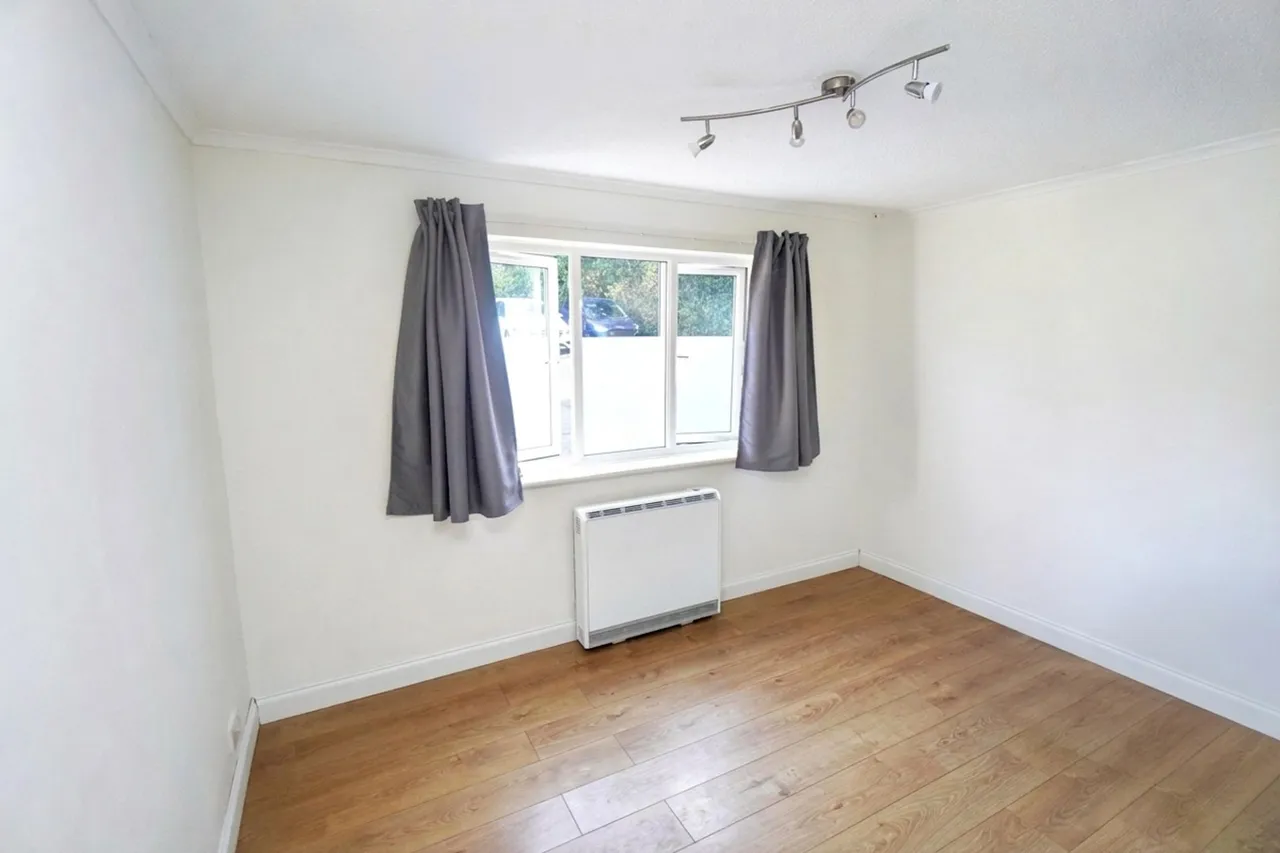Carrington Road, Davies Court, HP12, photo 5