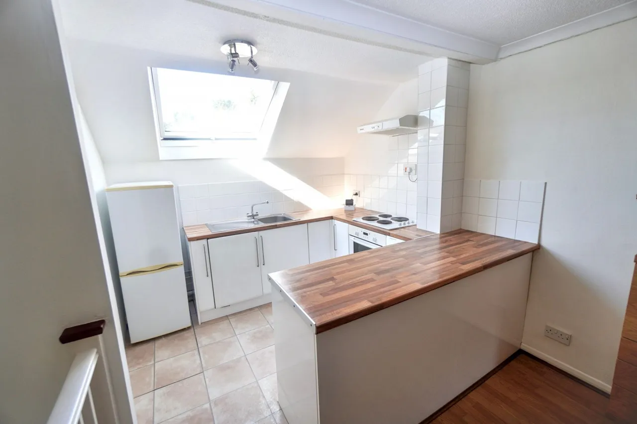Carrington Road, Davies Court, HP12, photo 8