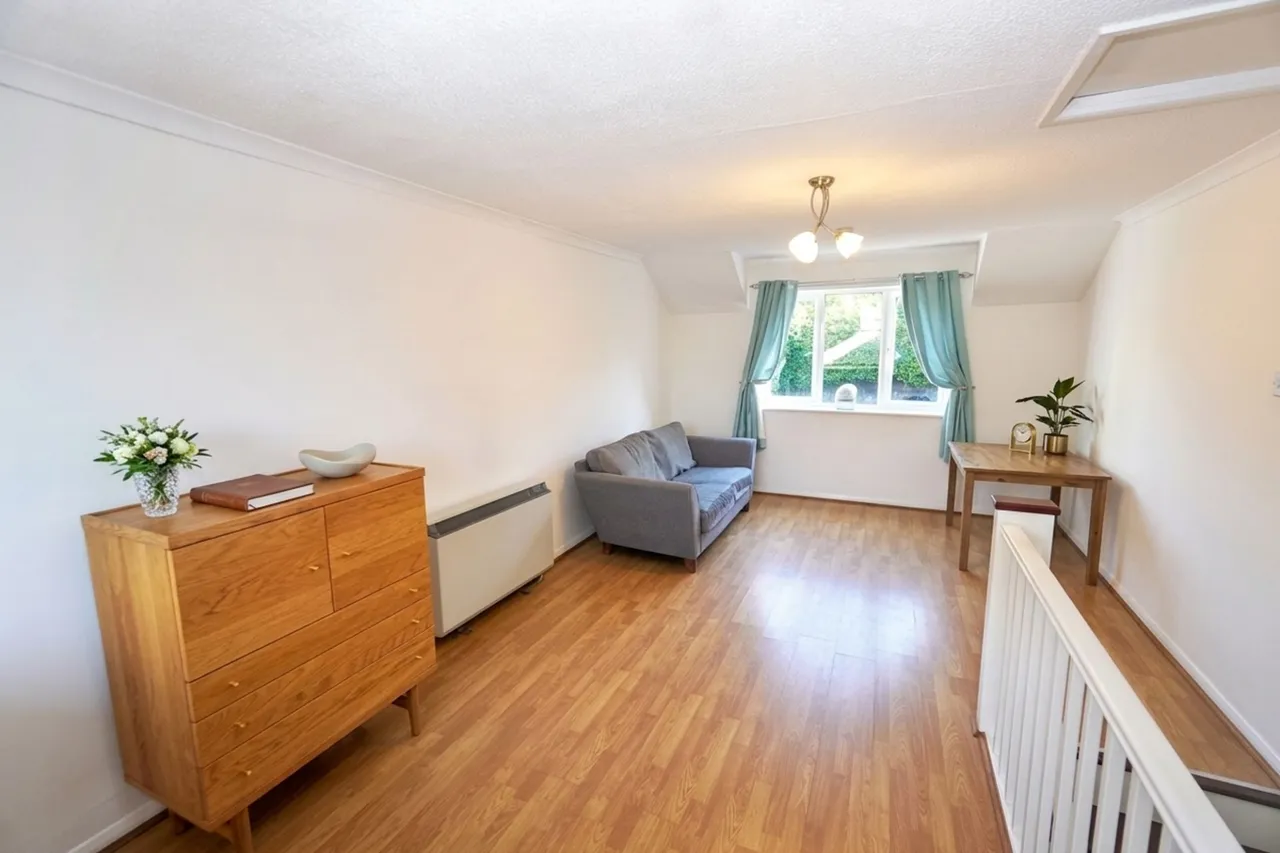 Carrington Road, Davies Court, HP12, photo 9