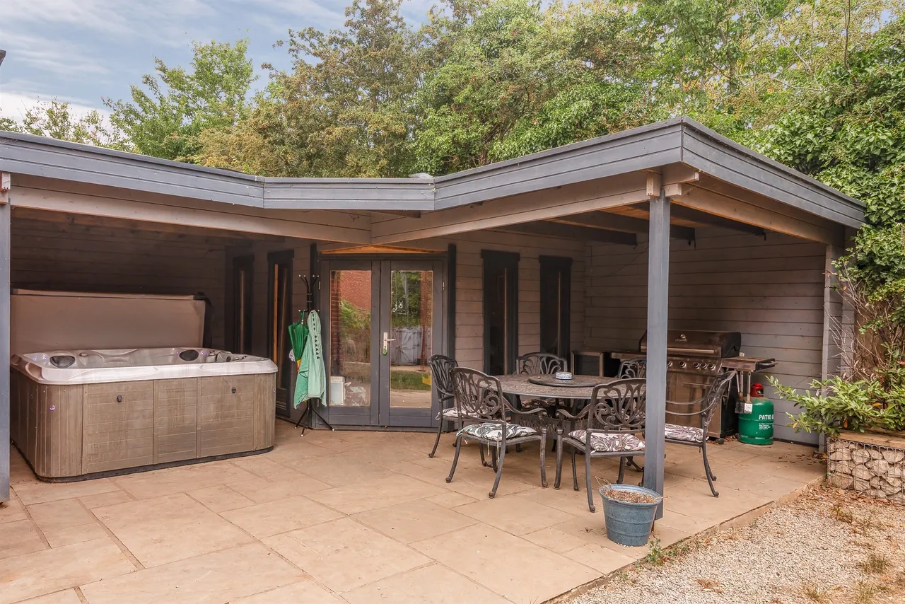Vicarage Court, Southminster, CM0, photo 2