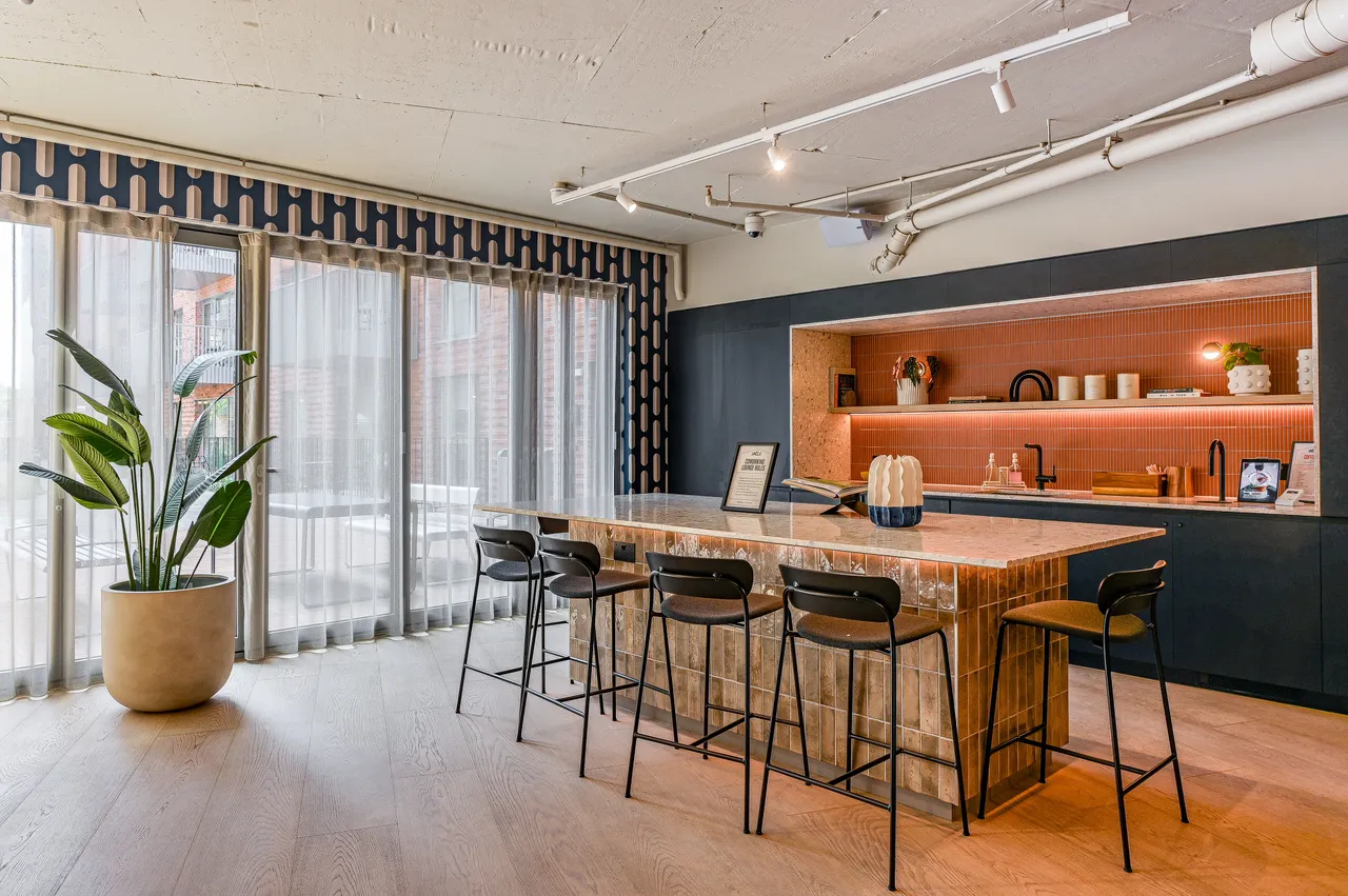 2 bed flat to rent — Flat 407, Discovery Apartments, London
