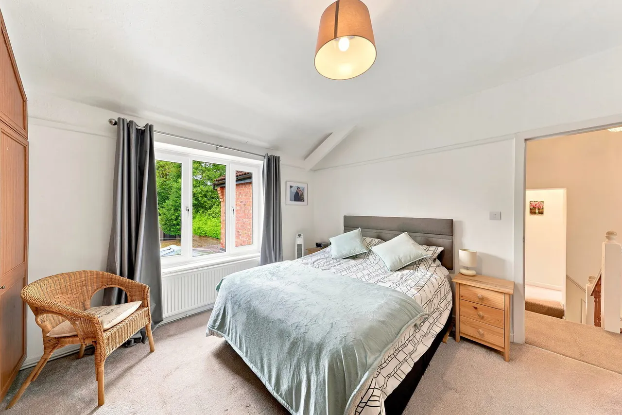 Roebuck Lane, Sale, M33, photo 18