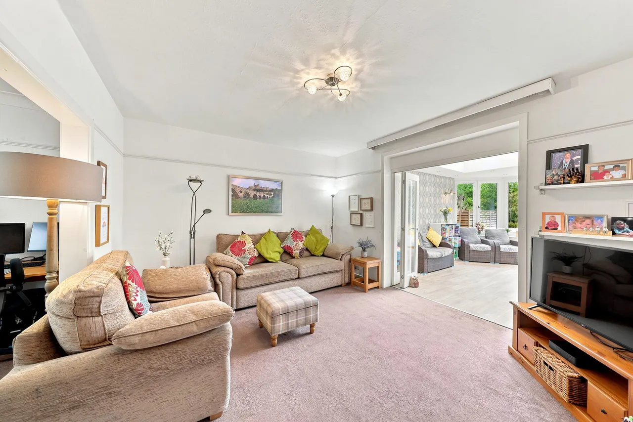 Roebuck Lane, Sale, M33, photo 9
