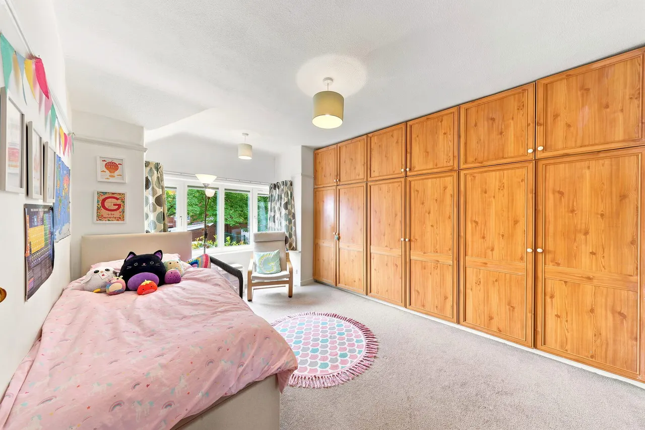 Roebuck Lane, Sale, M33, photo 19