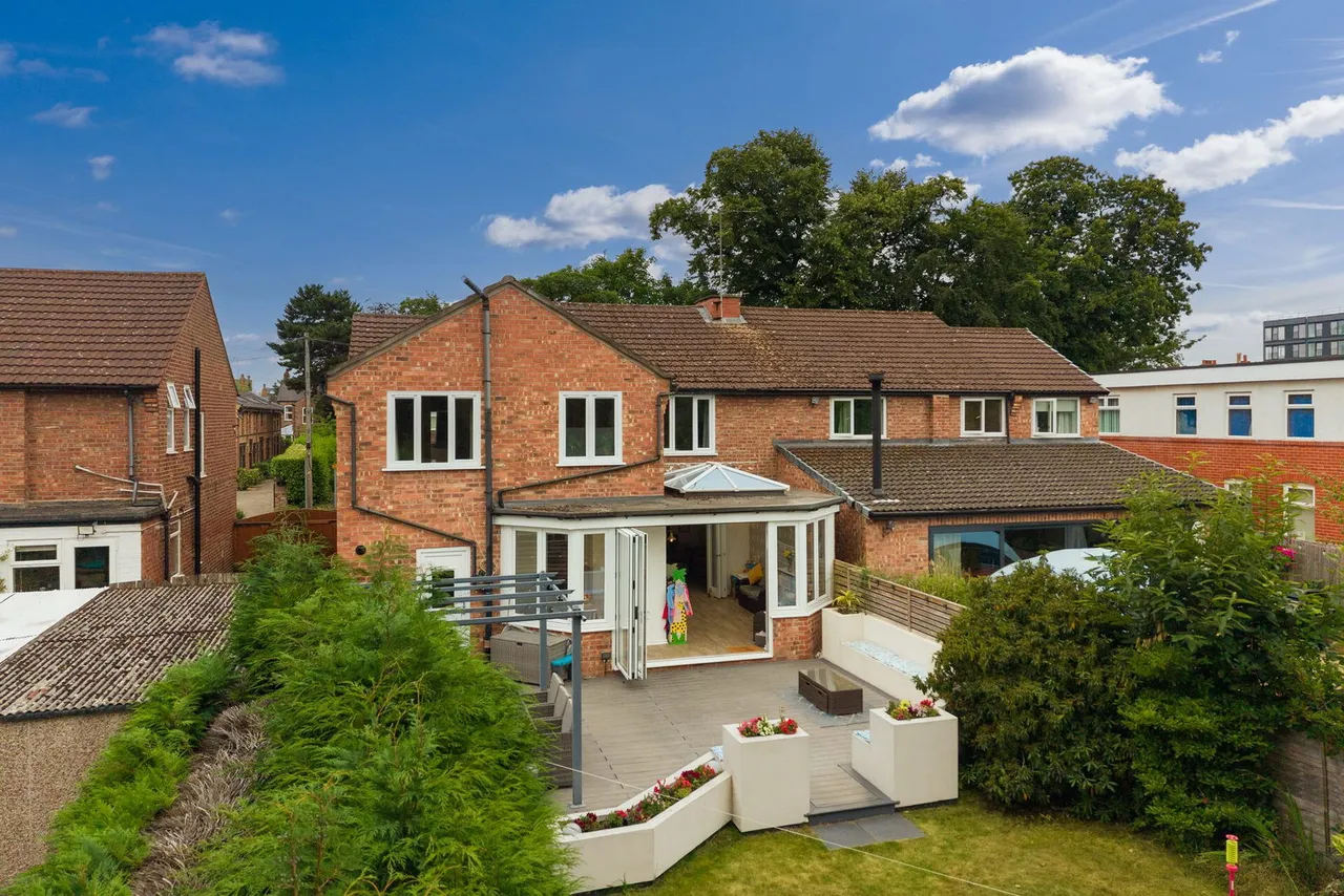 Roebuck Lane, Sale, M33, photo 31