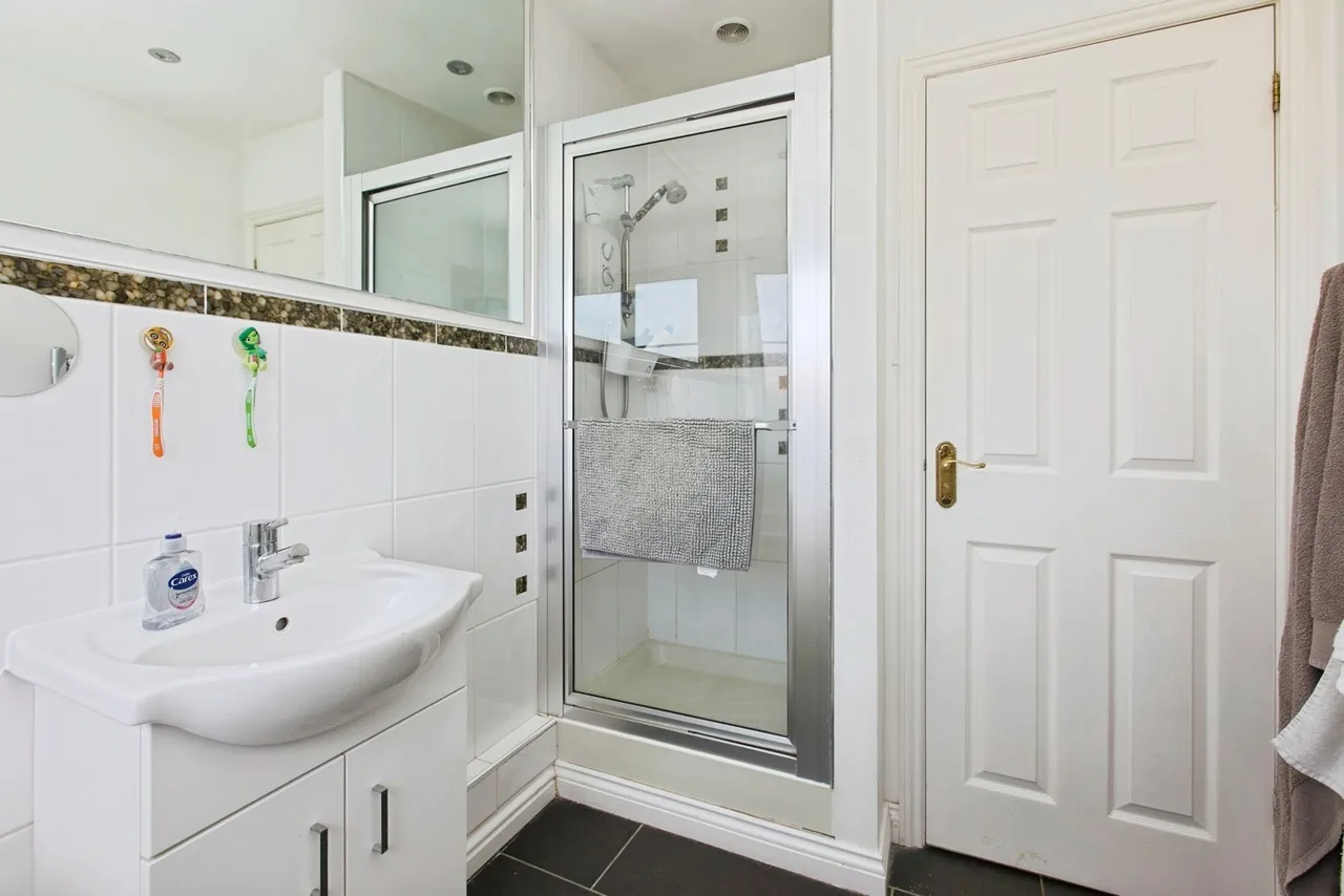 Courtland Gardens, Alvaston, DE24, photo 19