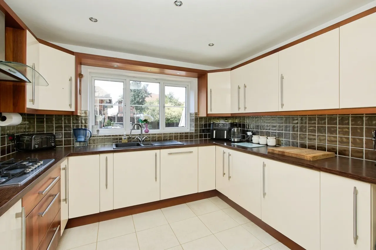 Courtland Gardens, Alvaston, DE24, photo 9