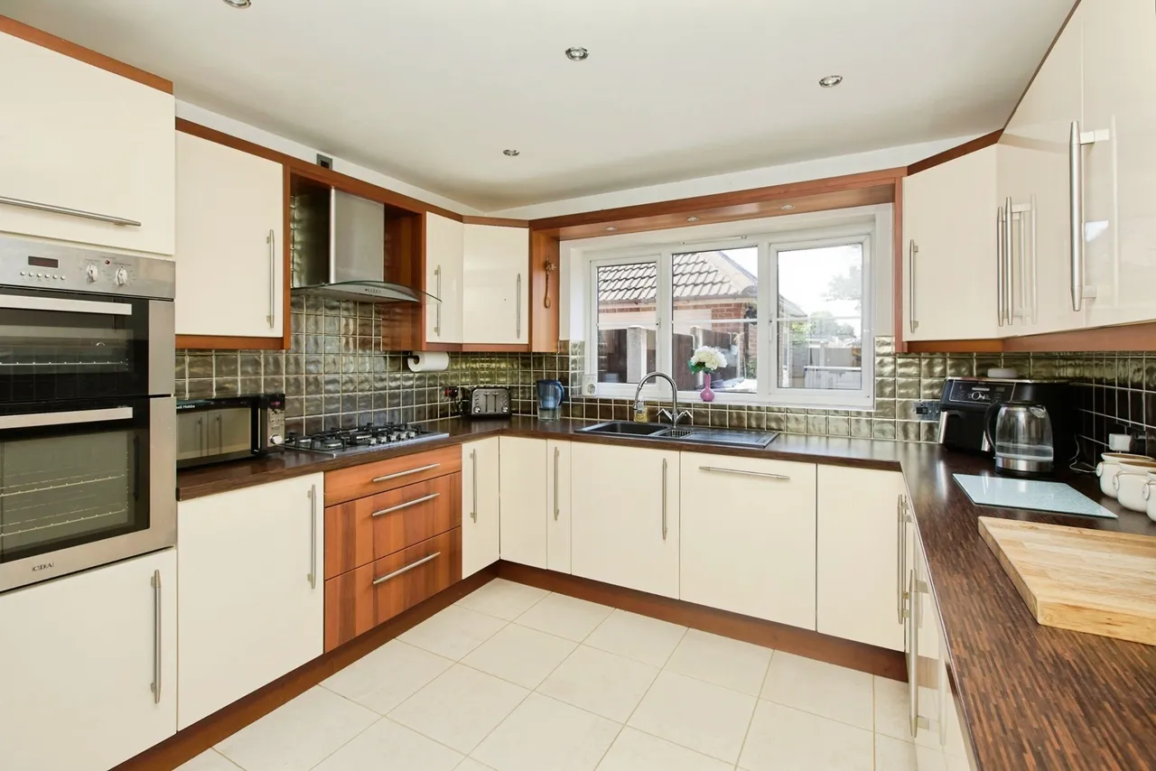 Courtland Gardens, Alvaston, DE24, photo 10