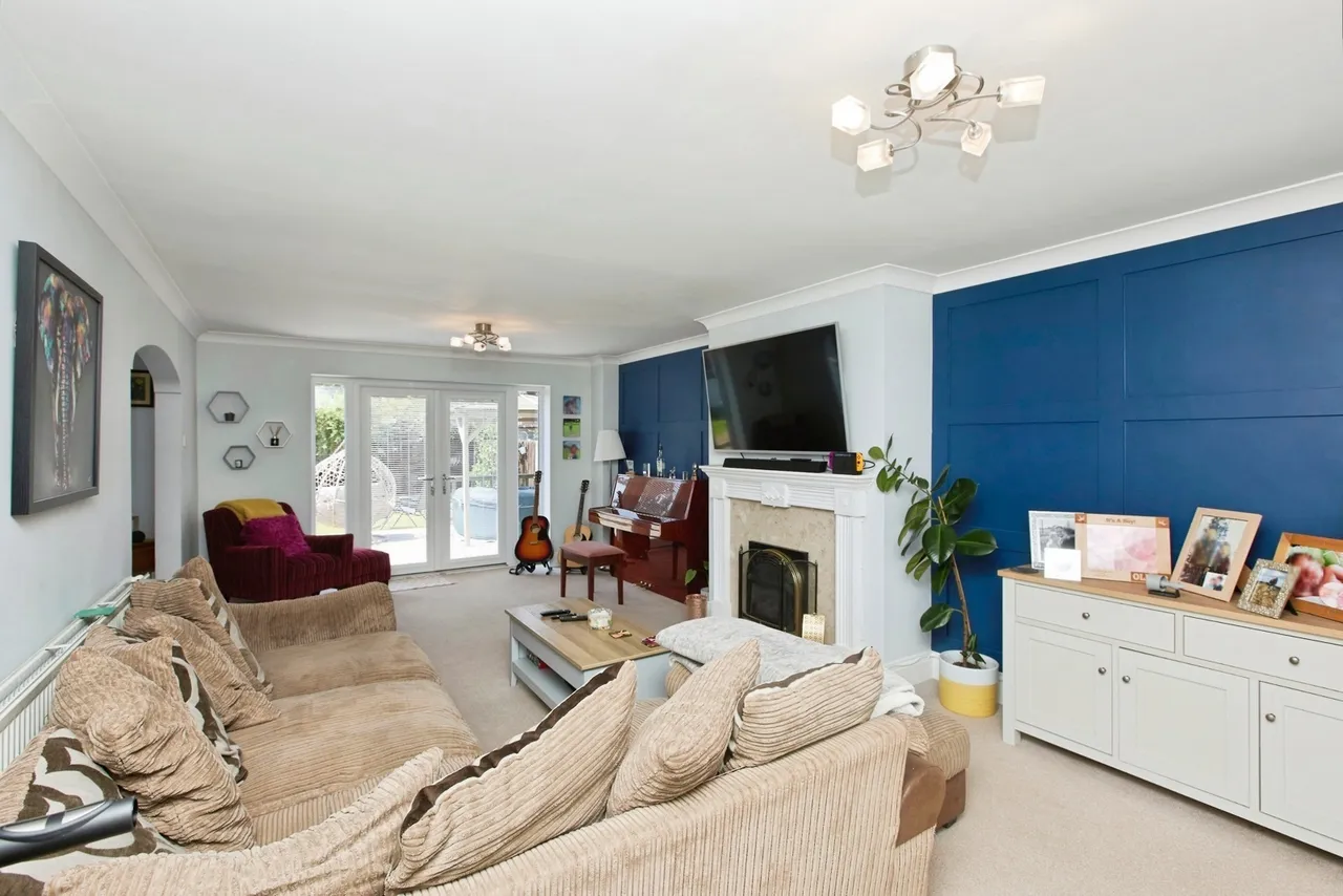 Courtland Gardens, Alvaston, DE24, photo 3