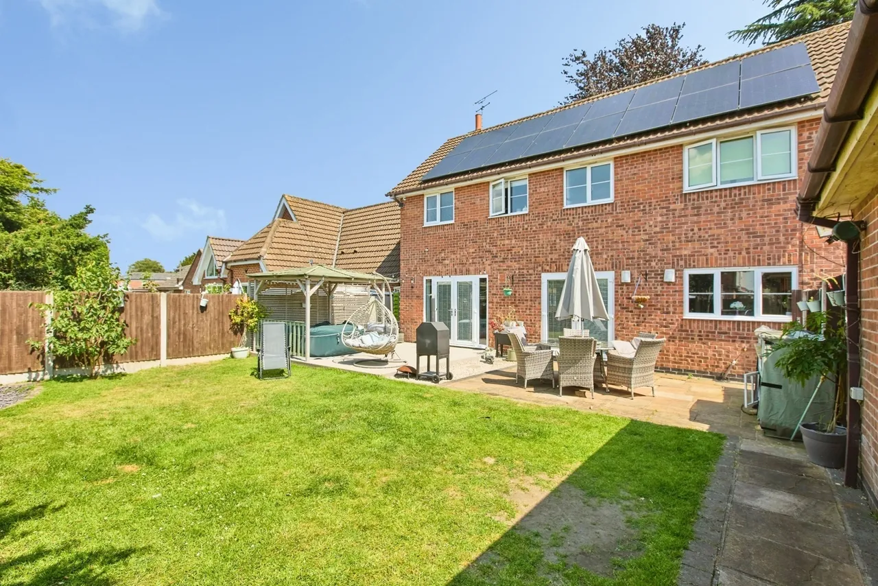 Courtland Gardens, Alvaston, DE24, photo 2