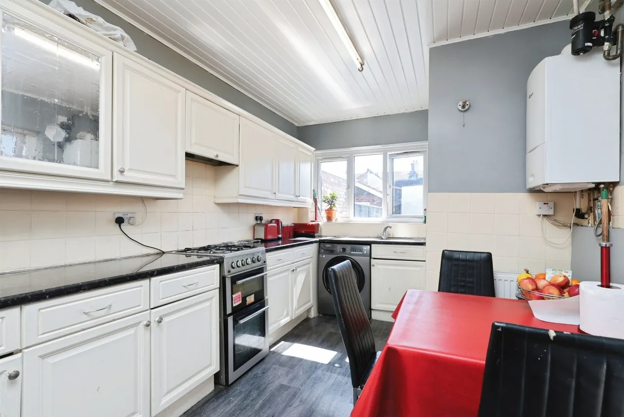 Princes Avenue, Watford, photo 5
