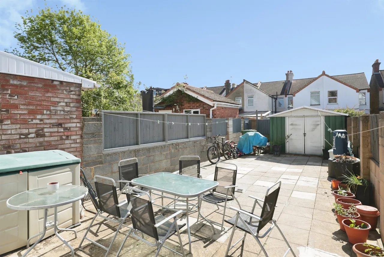 Princes Avenue, Watford, photo 4