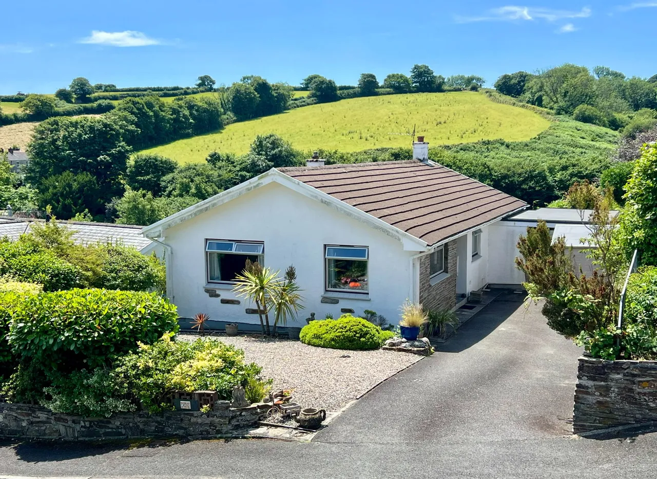 3 bed house for sale, Woodgrove Park, Polgooth, PL26